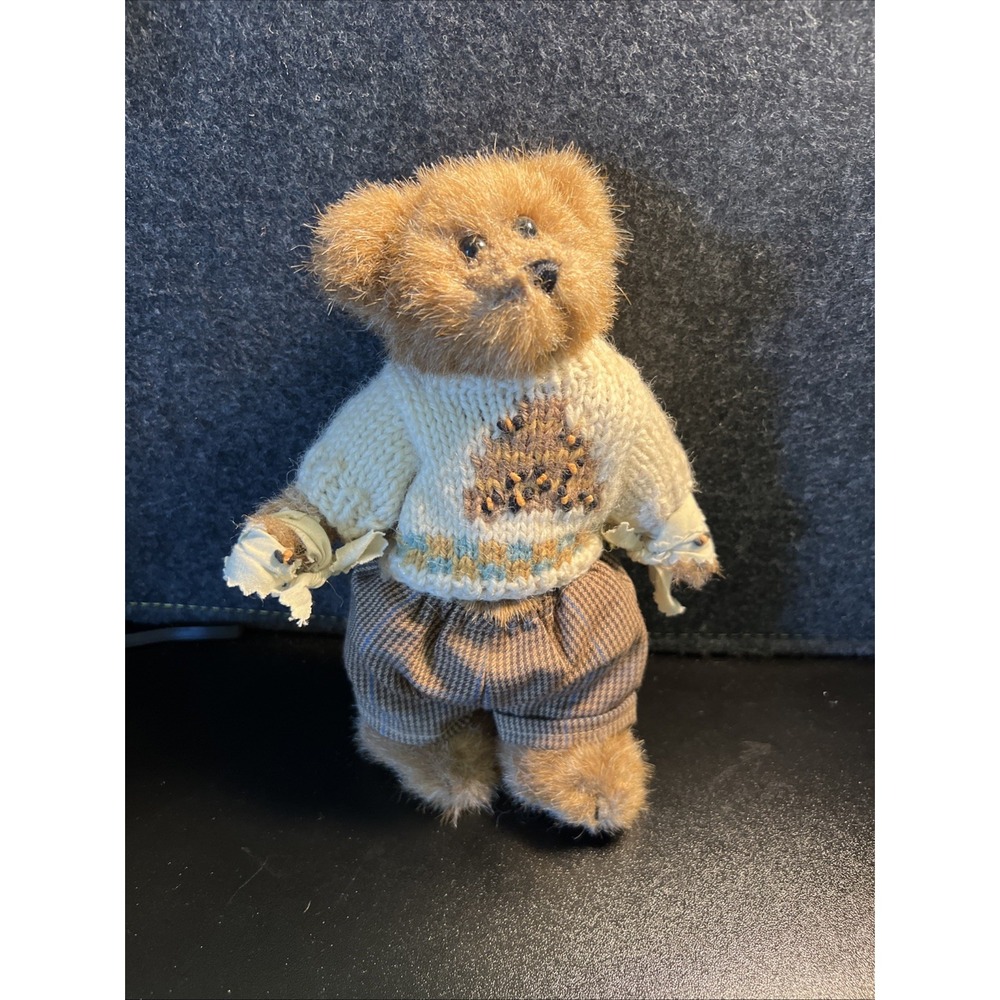 Retired Boyds Bears & Friends Edmund T. Bear Beehive‎ Sweater 8"